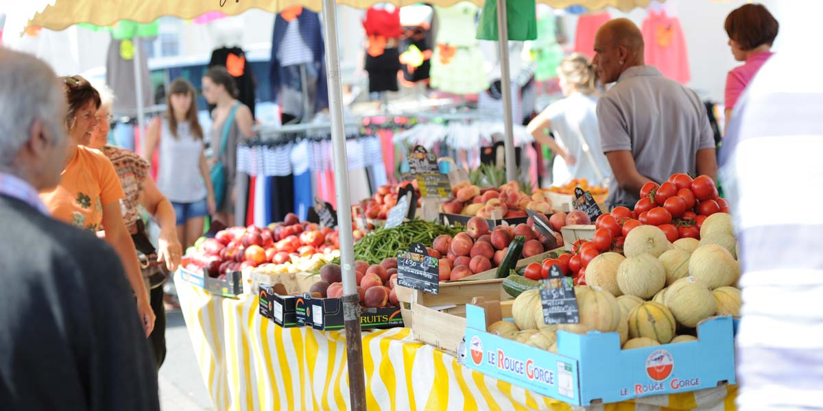Obst- und Gemüsemarkt in Saint-Hilaire-de-Riez in der Vendée