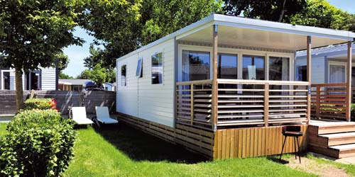 Vue d'une location de mobil-home en bord de mer en Vendée