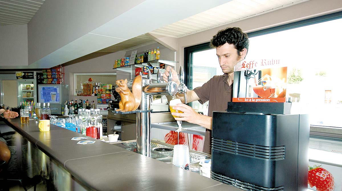 Bar counter at Les Écureuils campsite in Saint-Hilaire-de-Riez