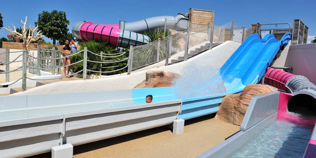 Water slides in the aquatic area of the campsite near Saint-Gilles-Croix-de-Vie